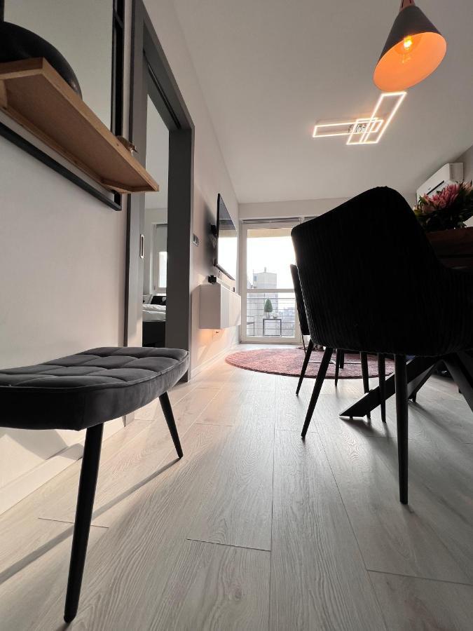 Suiteangel - Luxury Design Condo With Free Garage Budapeste Exterior foto