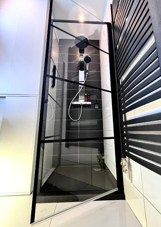 Suiteangel - Luxury Design Condo With Free Garage Budapeste Exterior foto